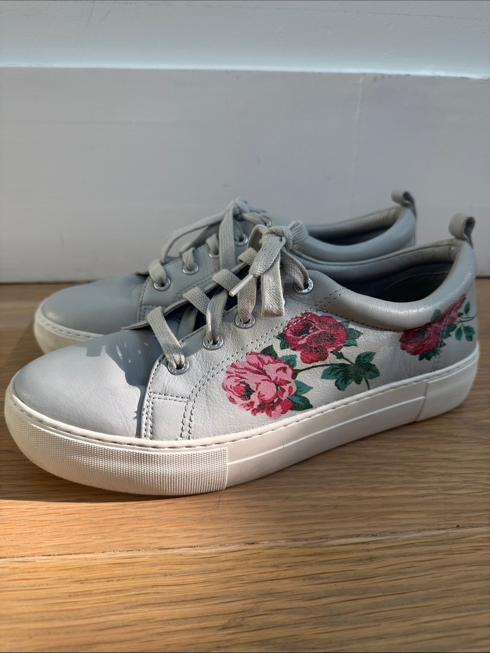 J Slides Light Gray Sneakers with Pink & Red Rose Detailing